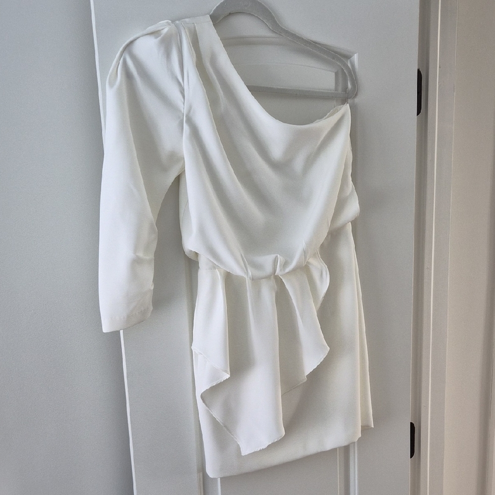 DO+BE Easy On Me One Shoulder White Dress, size small